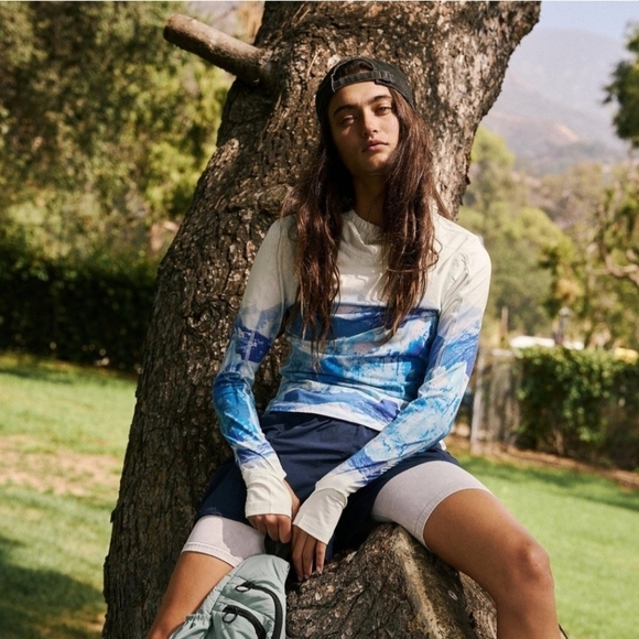 Free People Huddle Printed Hooded Layer Pullover - Picture 1 of 6